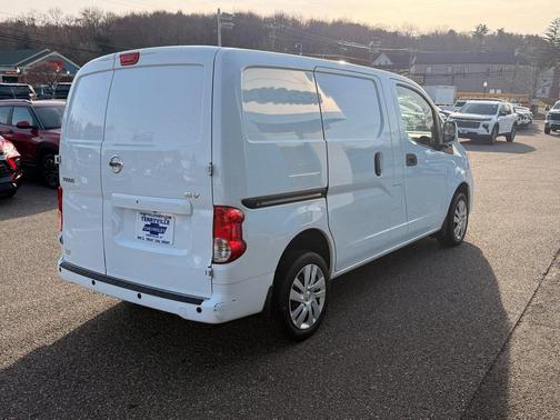 2020 Nissan NV200 SV