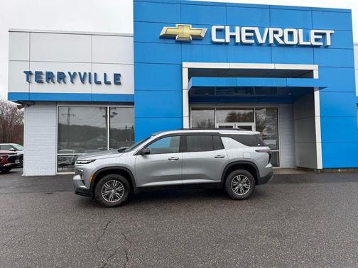 Sterling Gray Metallic 2025 Chevrolet Traverse LT