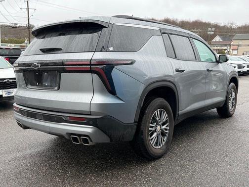 Sterling Gray Metallic 2025 Chevrolet Traverse LT