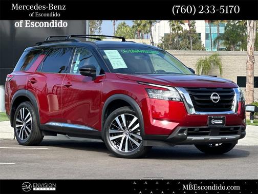 2023 Nissan Pathfinder Platinum