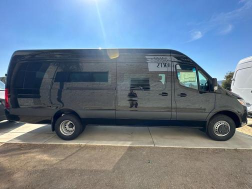 2025 Mercedes-Benz Sprinter 3500XD High Roof