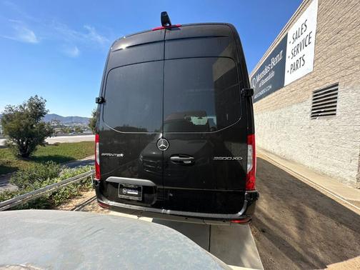 2025 Mercedes-Benz Sprinter 3500XD High Roof