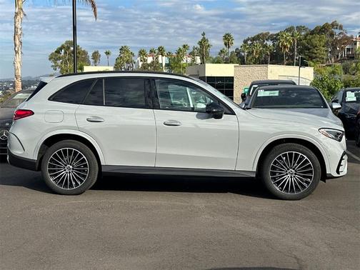 2026 Mercedes-Benz GLC 300 Base 4MATIC