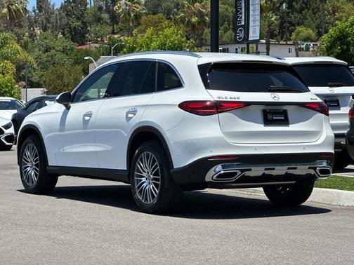 Polar White 2026 Mercedes-Benz GLC 300 Base 4MATIC