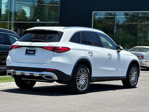 Polar White 2026 Mercedes-Benz GLC 300 Base 4MATIC