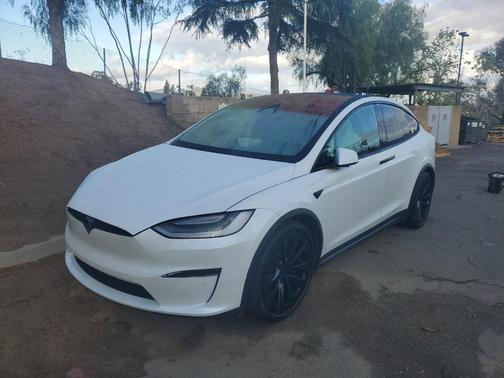 2022 Tesla Model X Base