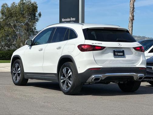 2025 Mercedes-Benz GLA 250 Base 4MATIC