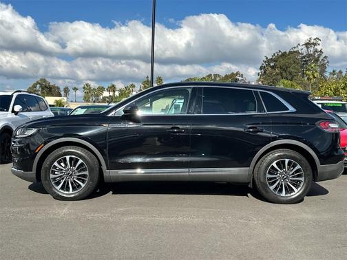 2022 Lincoln Nautilus Standard