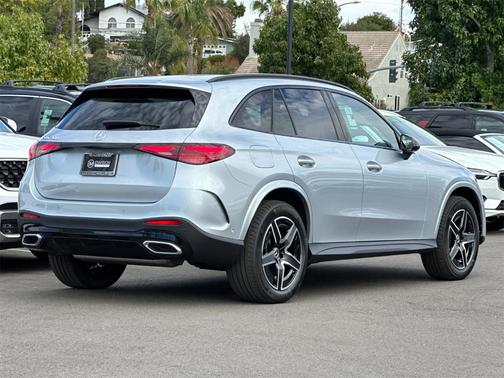 2026 Mercedes-Benz GLC 300 Base