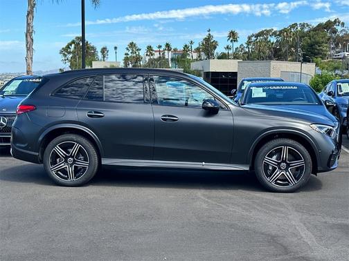 2025 Mercedes-Benz GLC 300 Base 4MATIC