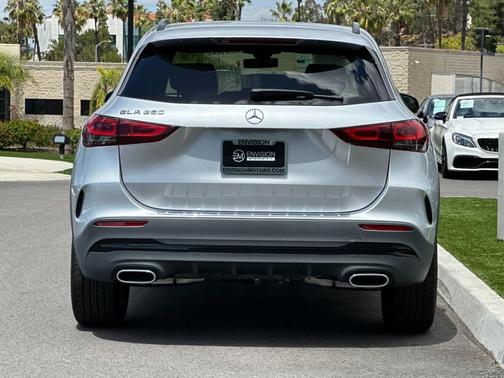 Iridium Silver Metallic 2022 Mercedes-Benz GLA 250 Base