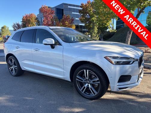 2018 Volvo XC60 T6 Momentum