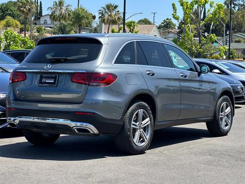 2021 Mercedes-Benz GLC 300
