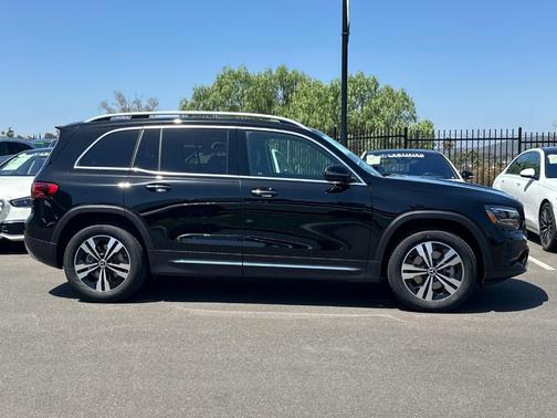 Black 2026 Mercedes-Benz GLB 250 Base