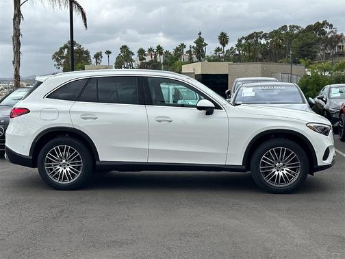2026 Mercedes-Benz GLC 300 Base