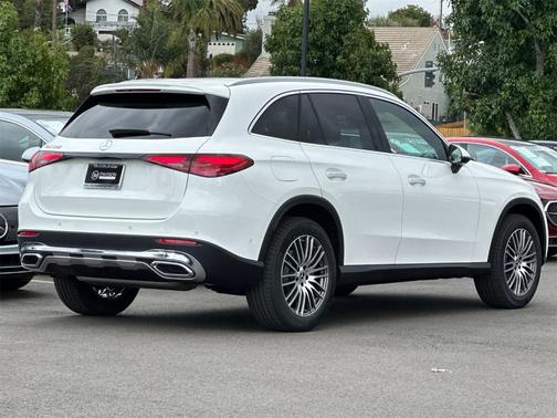 2026 Mercedes-Benz GLC 300 Base