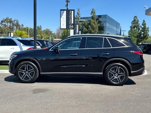 2026 Mercedes-Benz GLC 300 Base