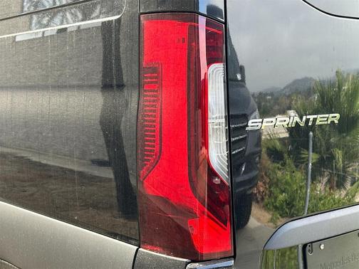 2024 Mercedes-Benz Sprinter 2500 170 WB