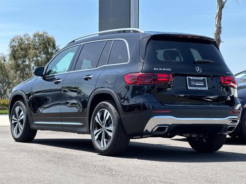 2025 Mercedes-Benz GLB 250 Base 4MATIC