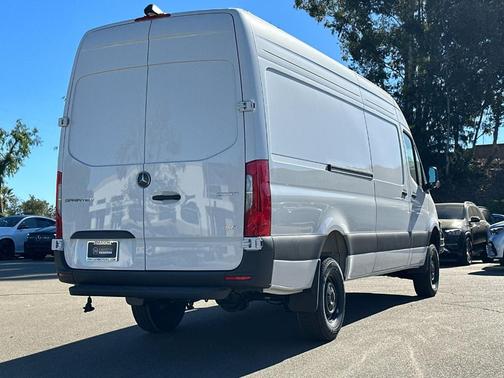 2025 Mercedes-Benz Sprinter 2500 High Roof