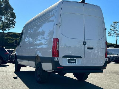 2025 Mercedes-Benz Sprinter 2500 High Roof