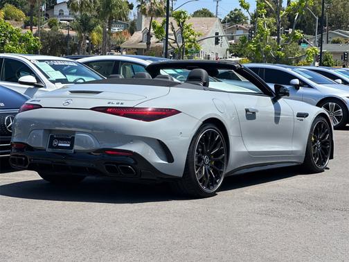 2022 Mercedes-Benz AMG SL 63 Base