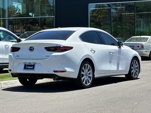 Snowflake White Pearl 2020 Mazda Mazda3 FWD w/Premium Package