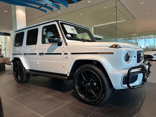 Moon 2026 Mercedes-Benz AMG G 63 Base