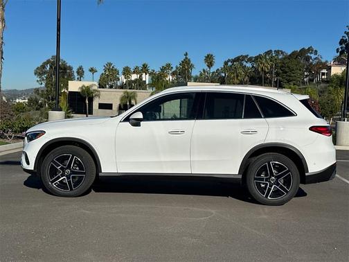 2026 Mercedes-Benz GLC 300 Base