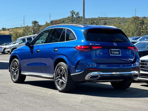 2025 Mercedes-Benz GLC 300 Base 4MATIC