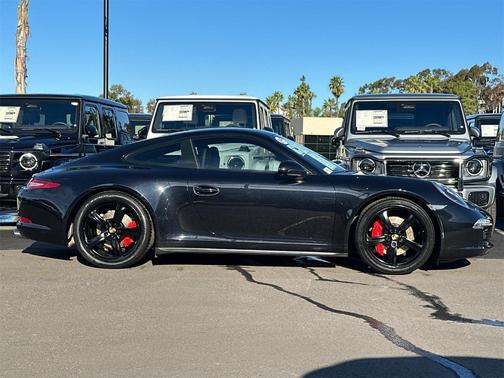 2015 Porsche 911 Carrera 4S