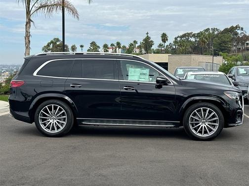 2026 Mercedes-Benz GLS 580 Base 4MATIC