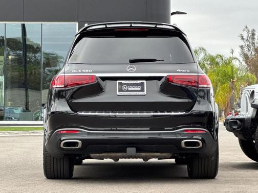 Obsidian Black Metallic 2023 Mercedes-Benz GLS 580 Base 4MATIC