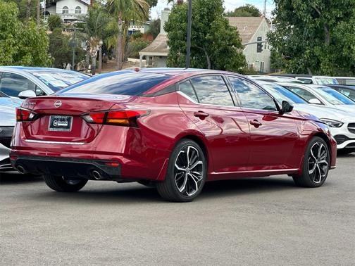 2023 Nissan Altima 2.5 SR