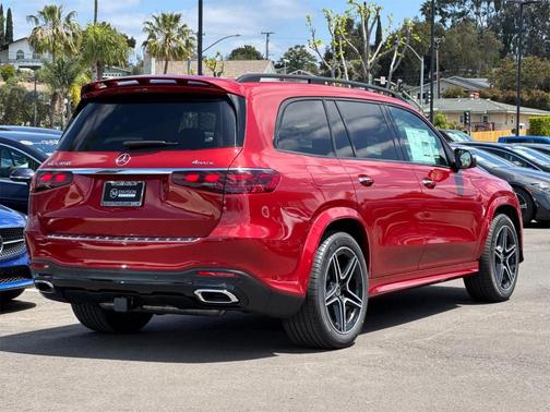 2025 Mercedes-Benz GLS 450 4MATIC
