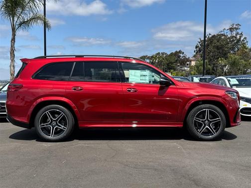 2025 Mercedes-Benz GLS 450 4MATIC