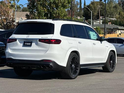 2026 Mercedes-Benz AMG GLS 63 Base