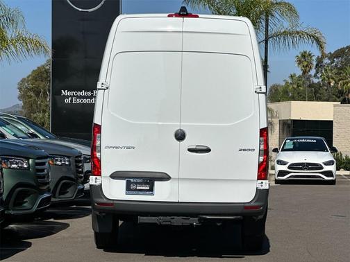 2025 Mercedes-Benz Sprinter 2500 Standard Roof