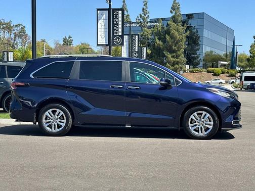 Blueprint 2026 Toyota Sienna Limited