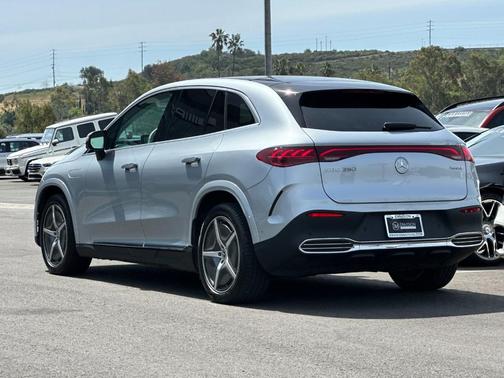 Cirrus Silver Metallic 2025 Mercedes-Benz EQE 350 Base 4MATIC