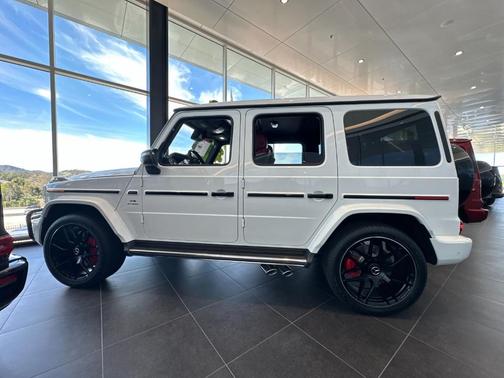Moon 2026 Mercedes-Benz AMG G 63 Base