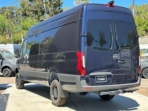 2024 Mercedes-Benz Sprinter 2500 170 WB