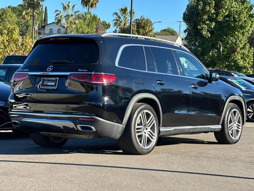 2022 Mercedes-Benz GLS 450 4MATIC