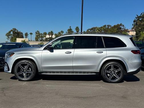 2026 Mercedes-Benz GLS 450 4MATIC
