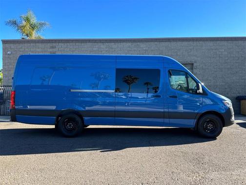 2024 Mercedes-Benz Sprinter 2500 170 WB High Roof Extended Cargo