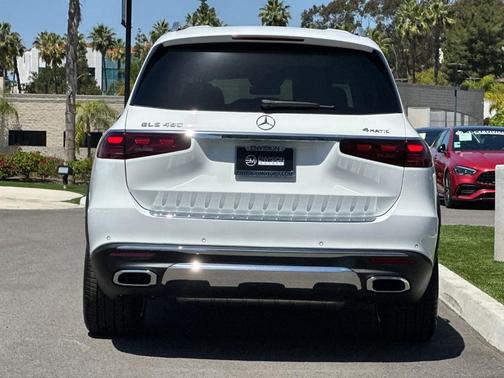 Polar White 2026 Mercedes-Benz GLS 450 4MATIC