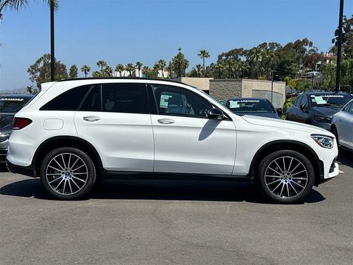 2022 Mercedes-Benz GLC 300