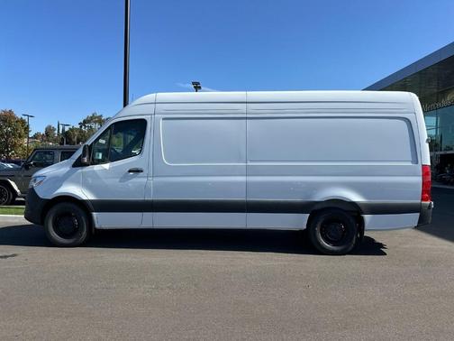 2026 Mercedes-Benz Sprinter 2500 High Roof