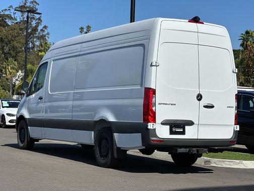 2026 Mercedes-Benz Sprinter 2500 High Roof