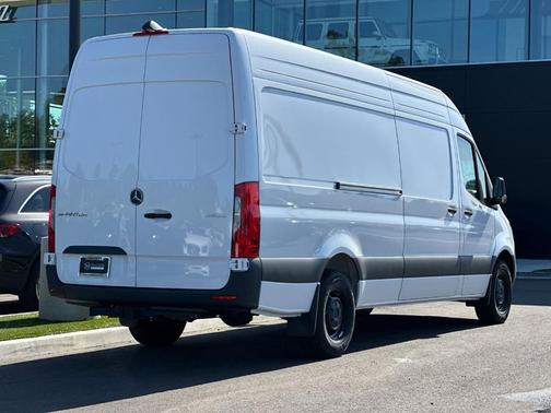 2026 Mercedes-Benz Sprinter 2500 High Roof